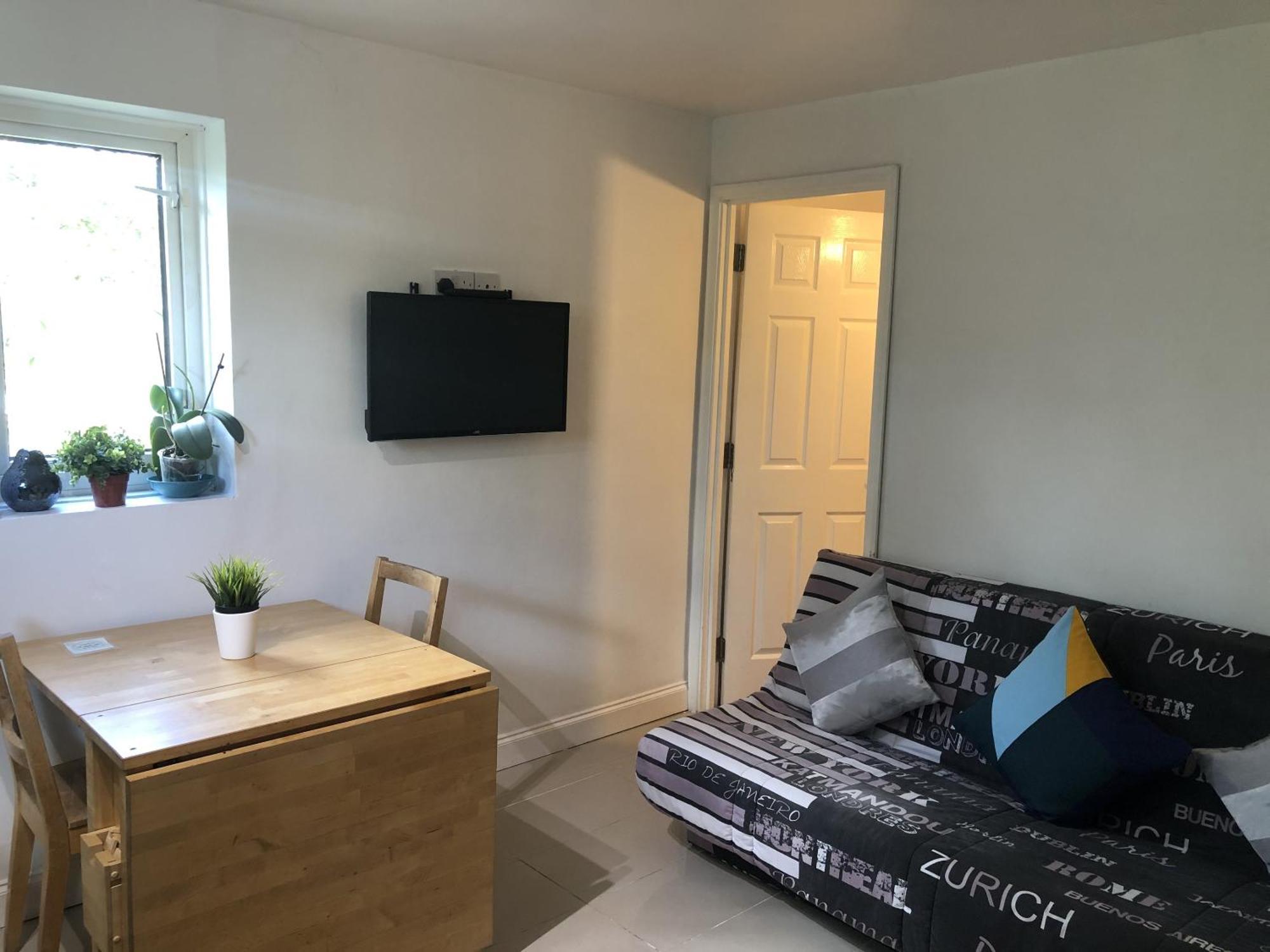 Apple House Guesthouse Heathrow Airport Hillingdon Værelse billede