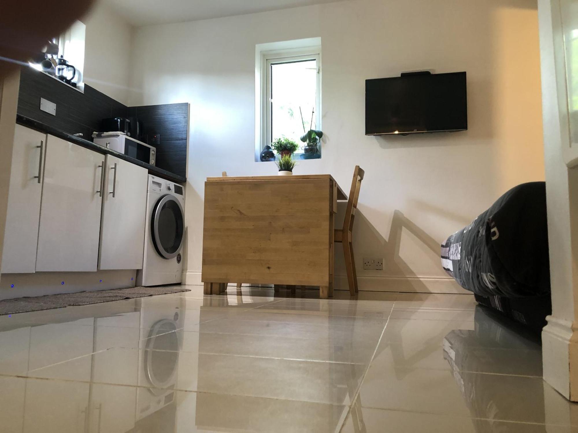 Apple House Guesthouse Heathrow Airport Hillingdon Værelse billede